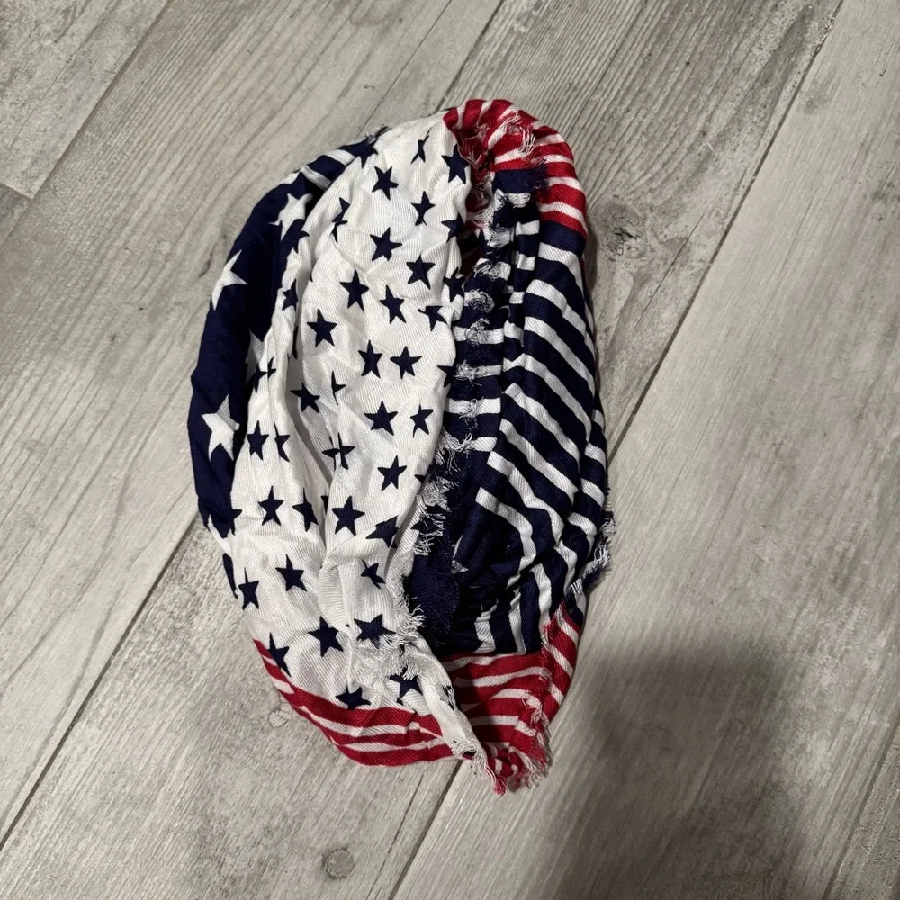 Patriotic Stars and Stripes Women infinity scarf - Picture 1 of 3
